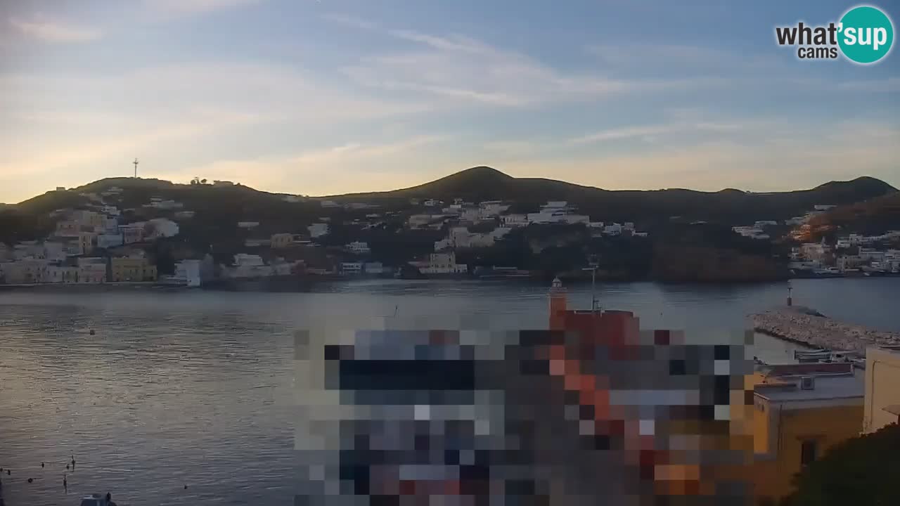 Otok Ponza web kamera Luka
