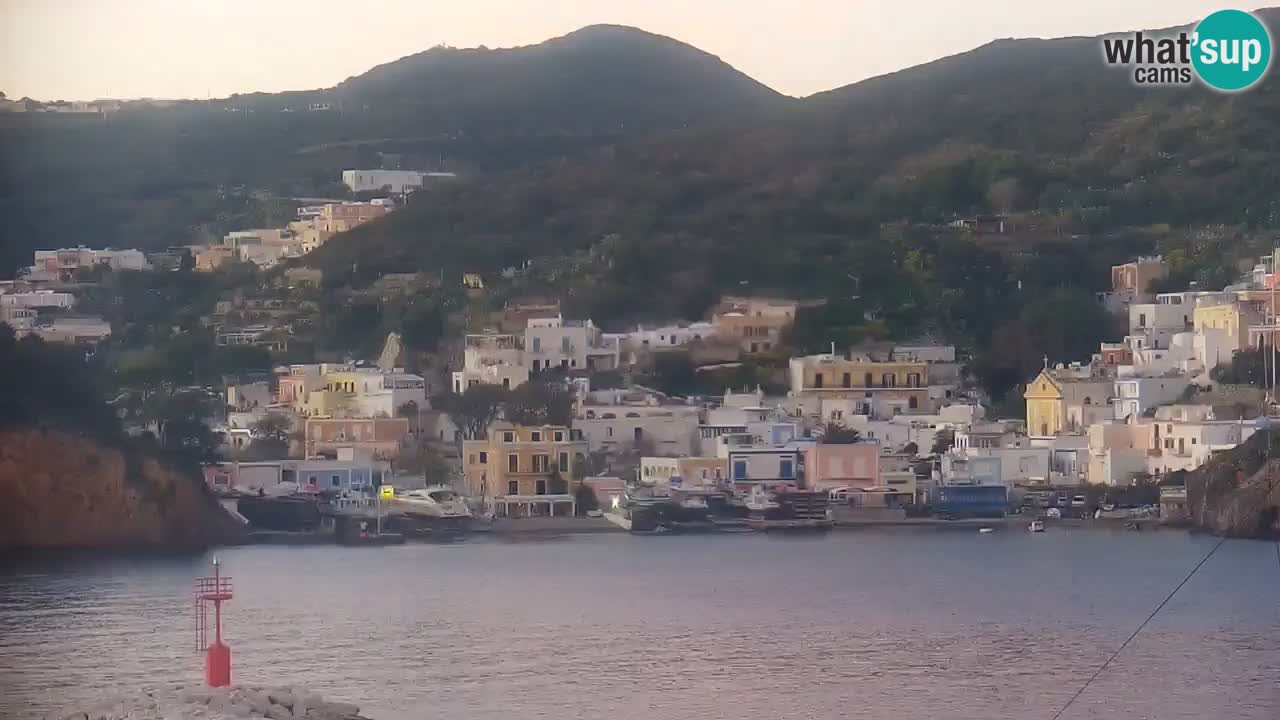 Otok Ponza kamera Pogled na pristanišče