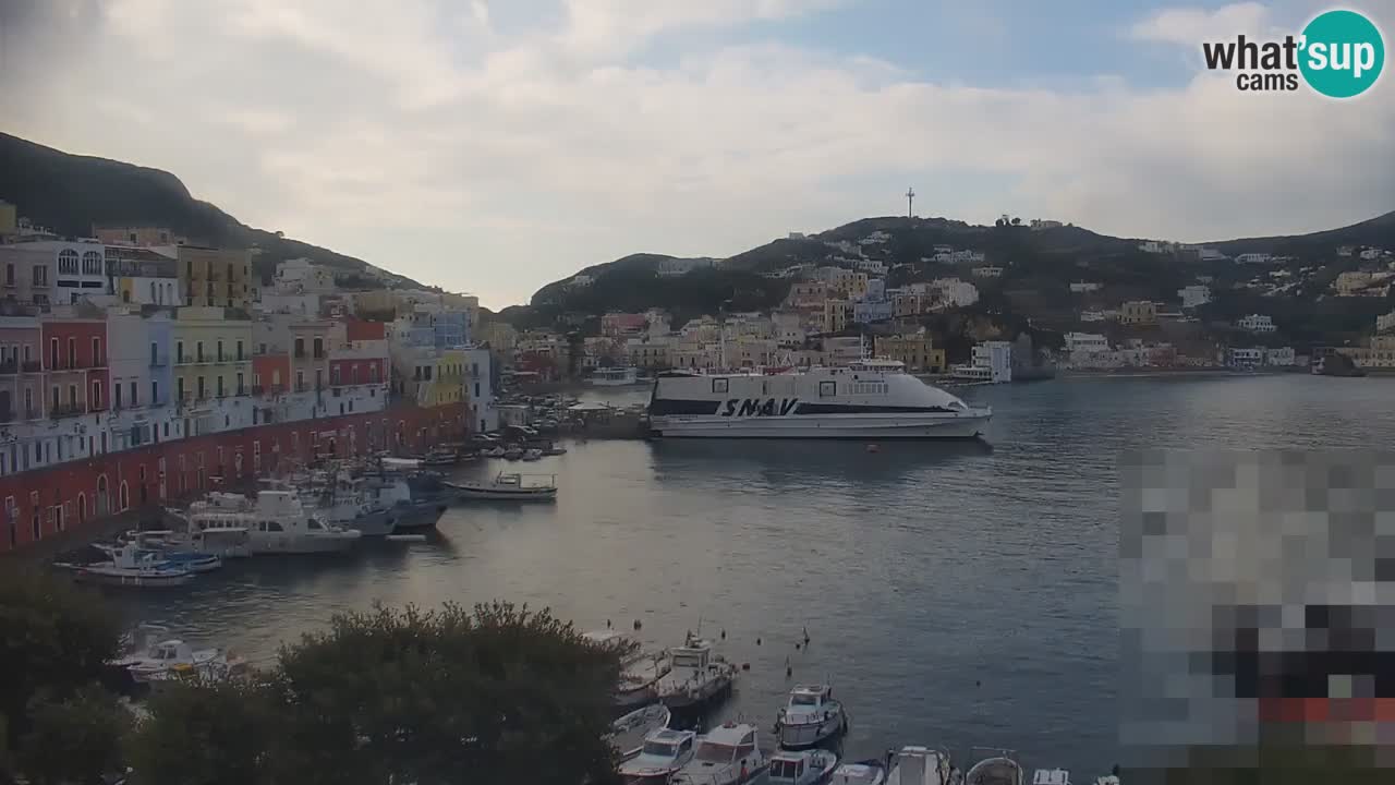 Island of Ponza livecam – the port webcam live