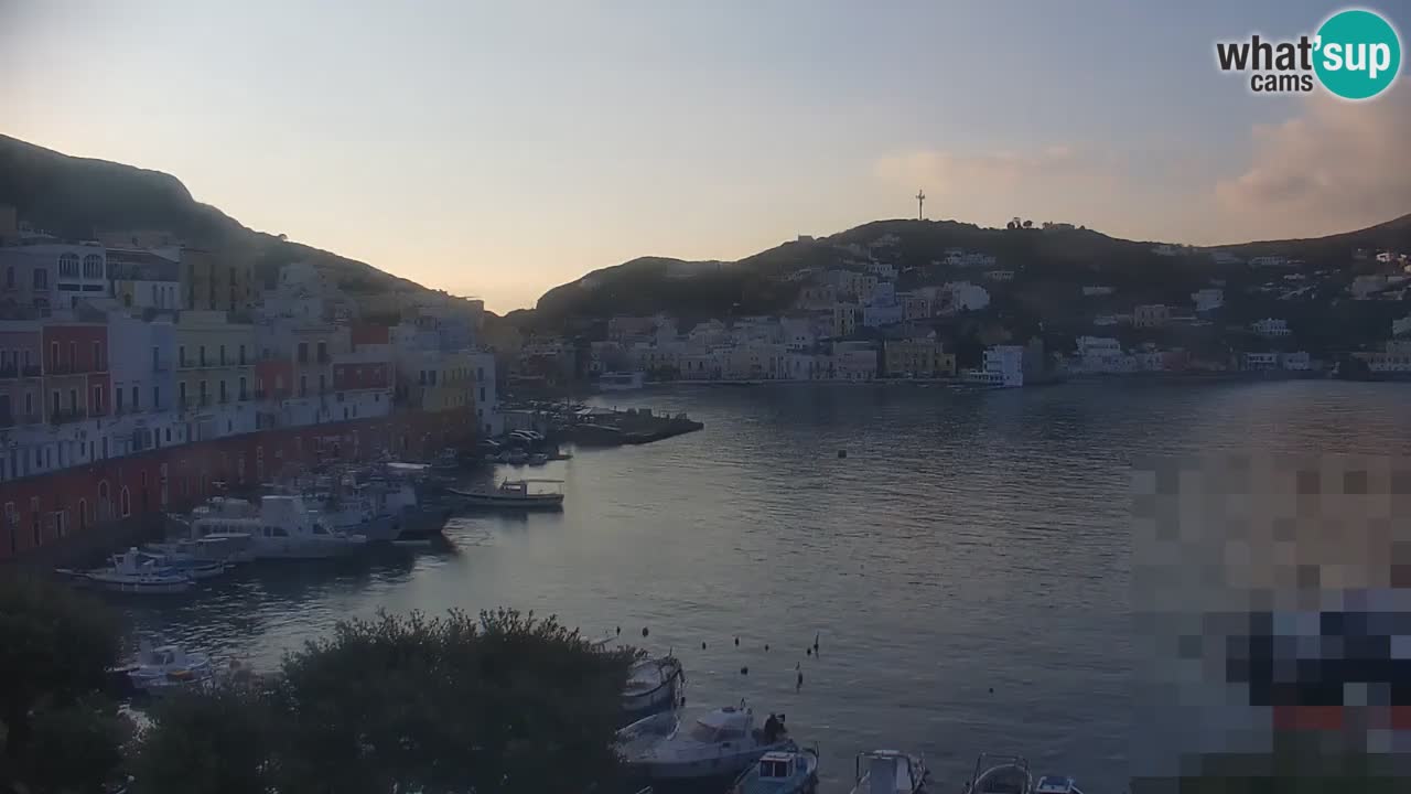 Otok Ponza kamera Pogled na pristanišče