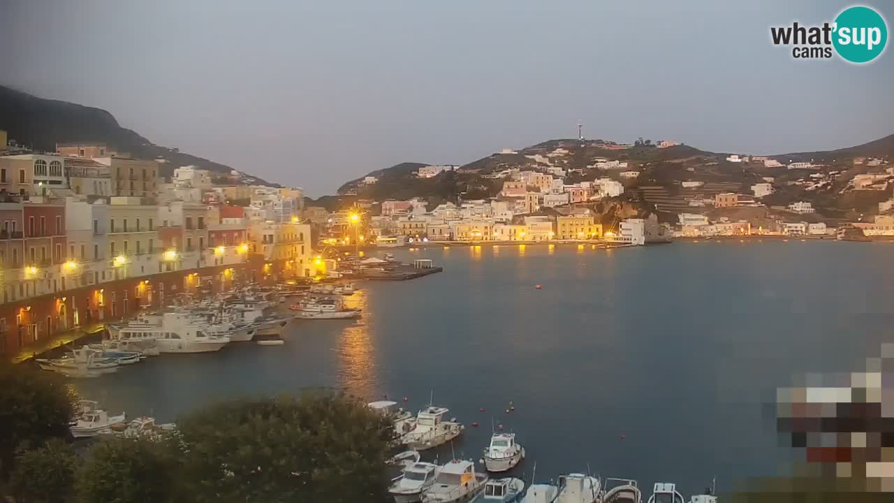 Otok Ponza web kamera Luka