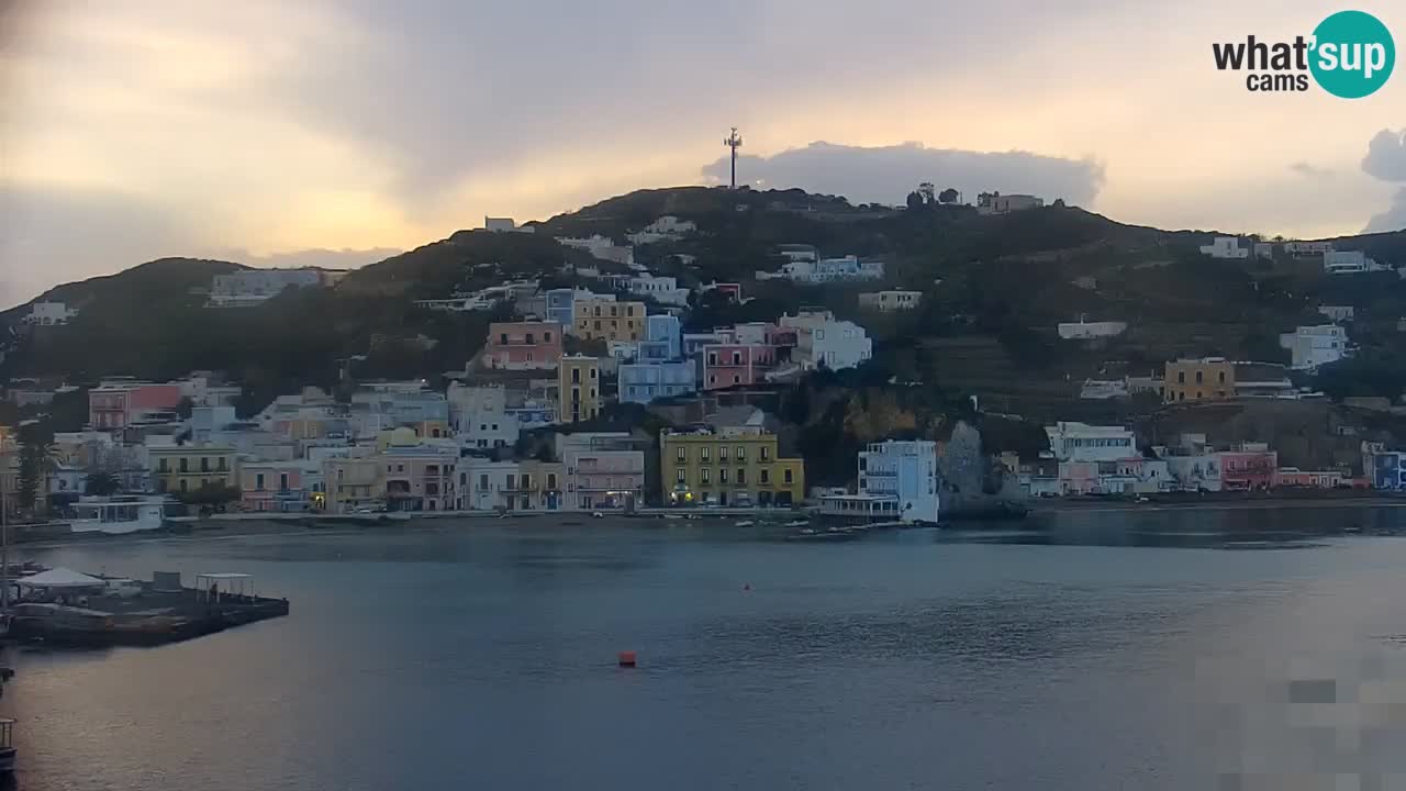 Otok Ponza kamera Pogled na pristanišče