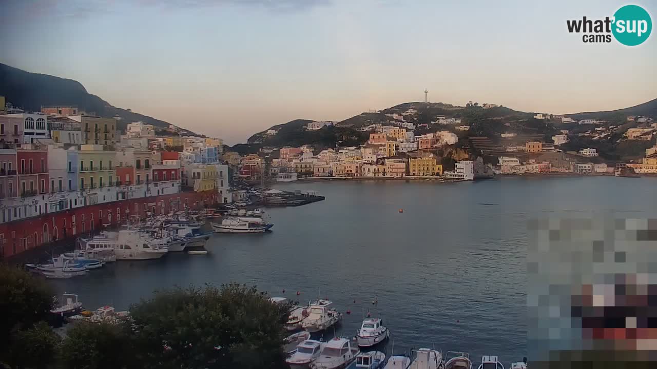 Island of Ponza livecam – the port webcam live