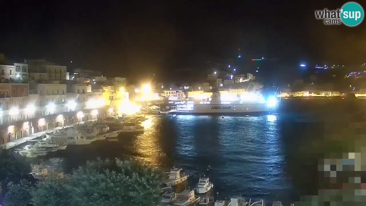 Island of Ponza livecam – the port webcam live