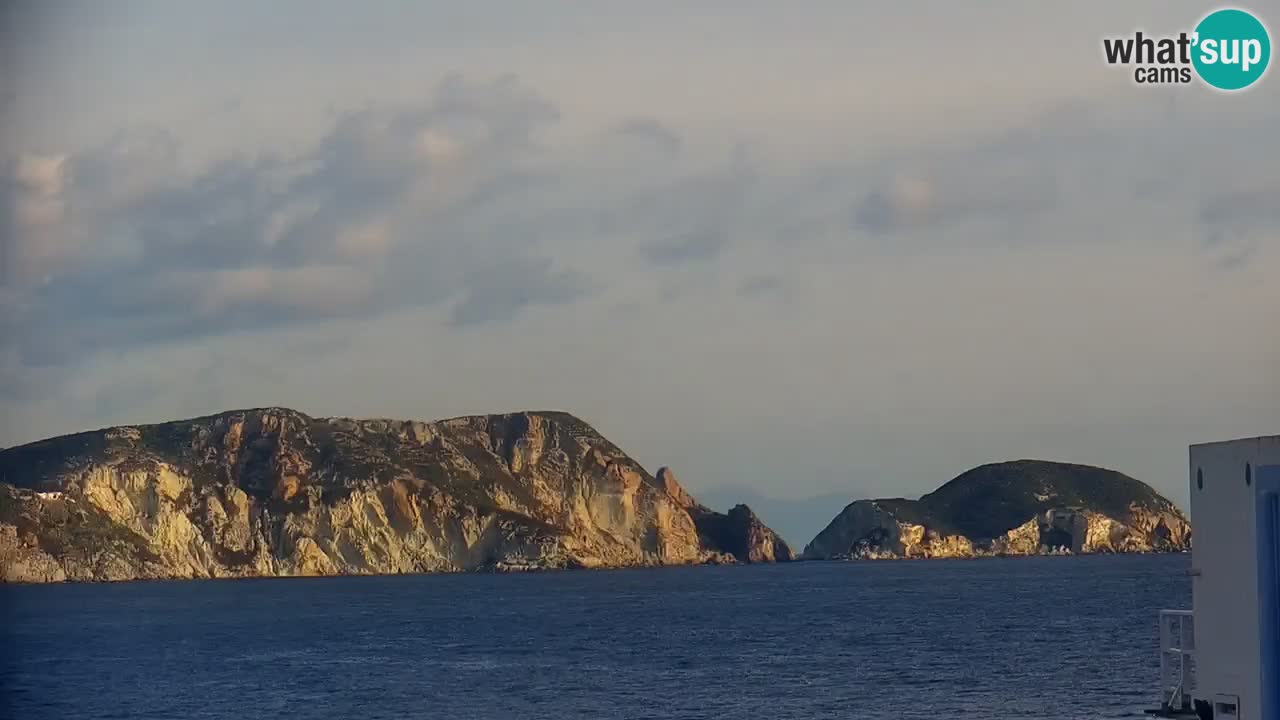 Island of Ponza livecam – the port webcam live