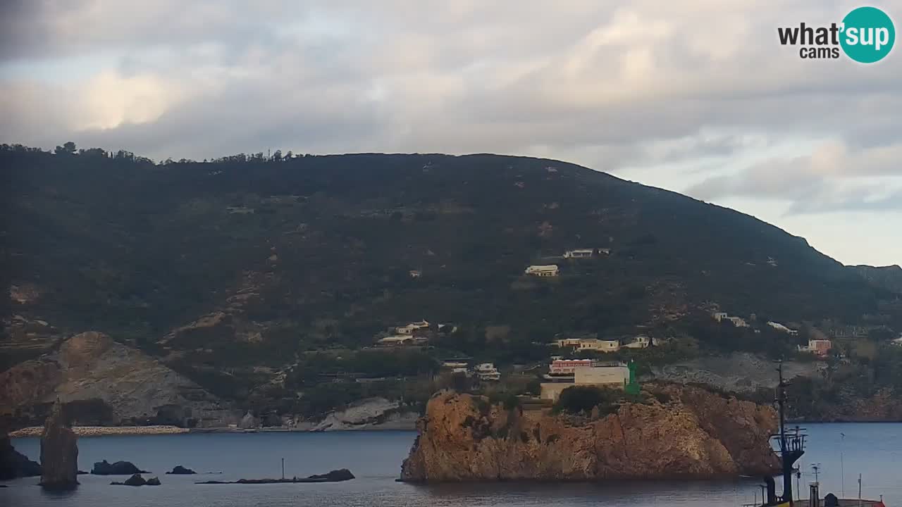 Isla de Ponza – puerto