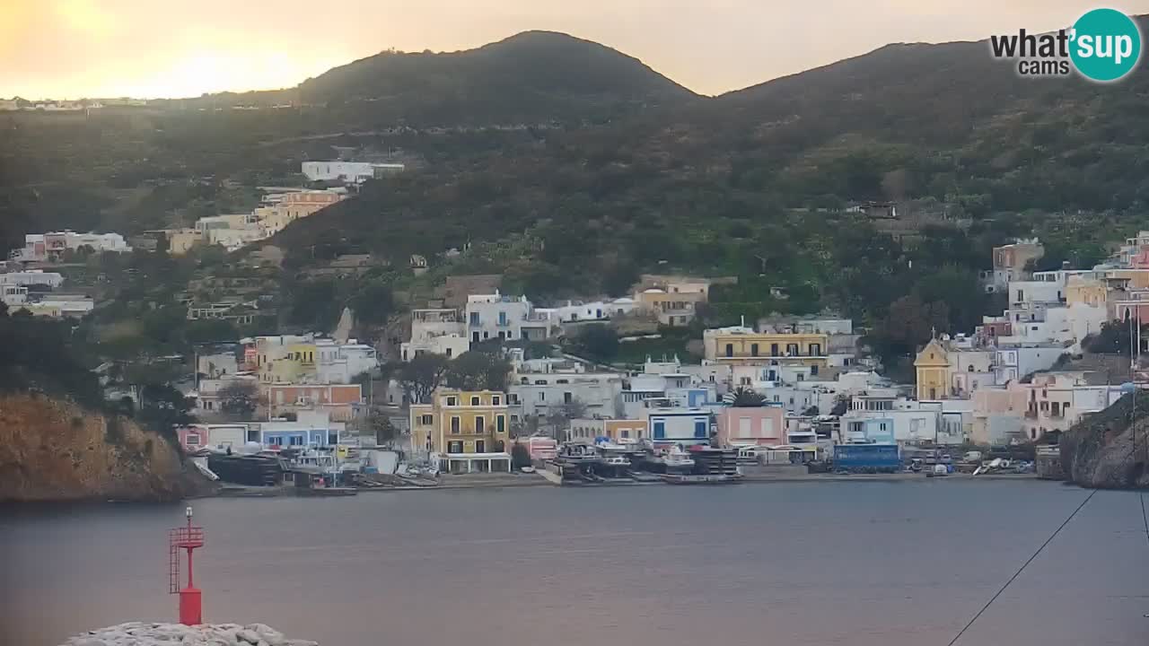 Isla de Ponza – puerto