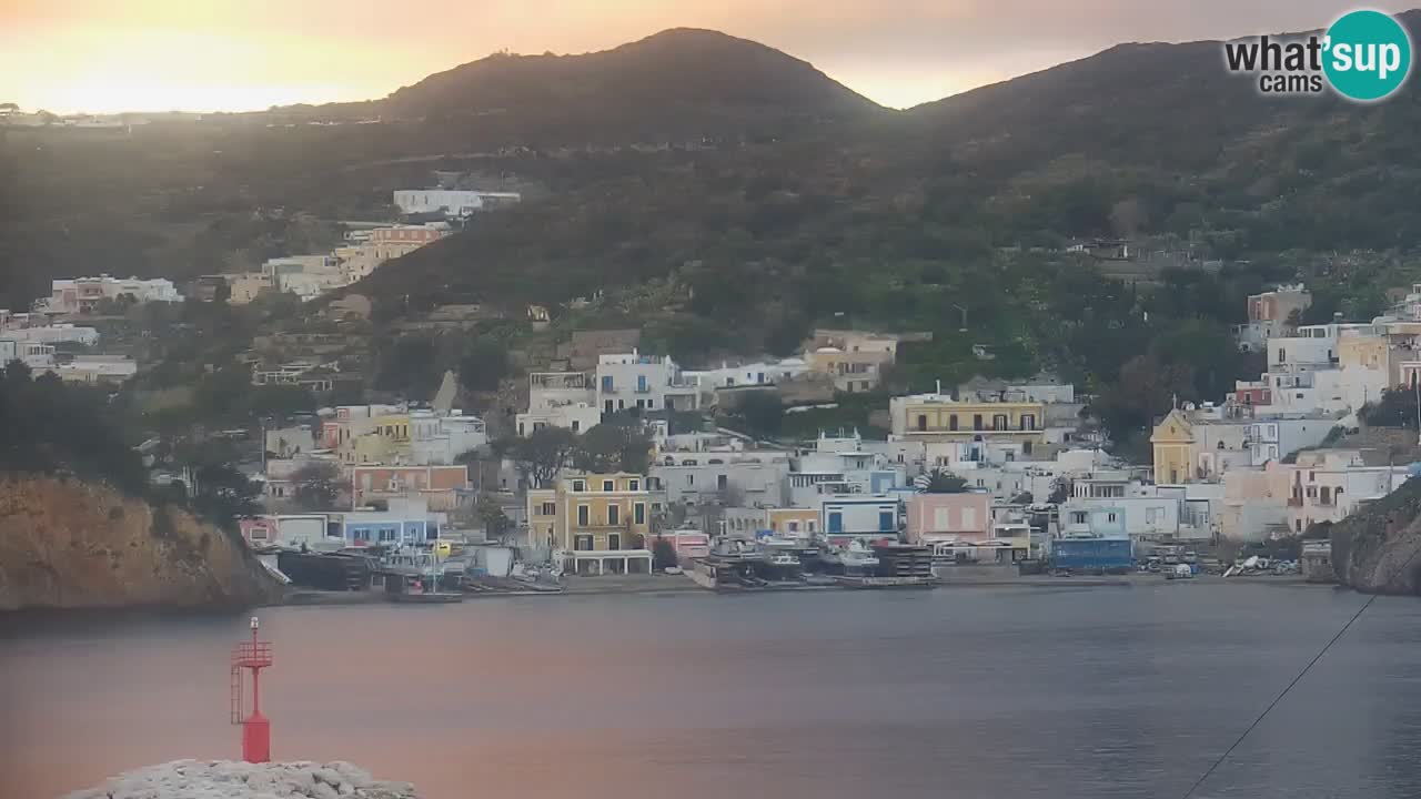 Otok Ponza web kamera Luka