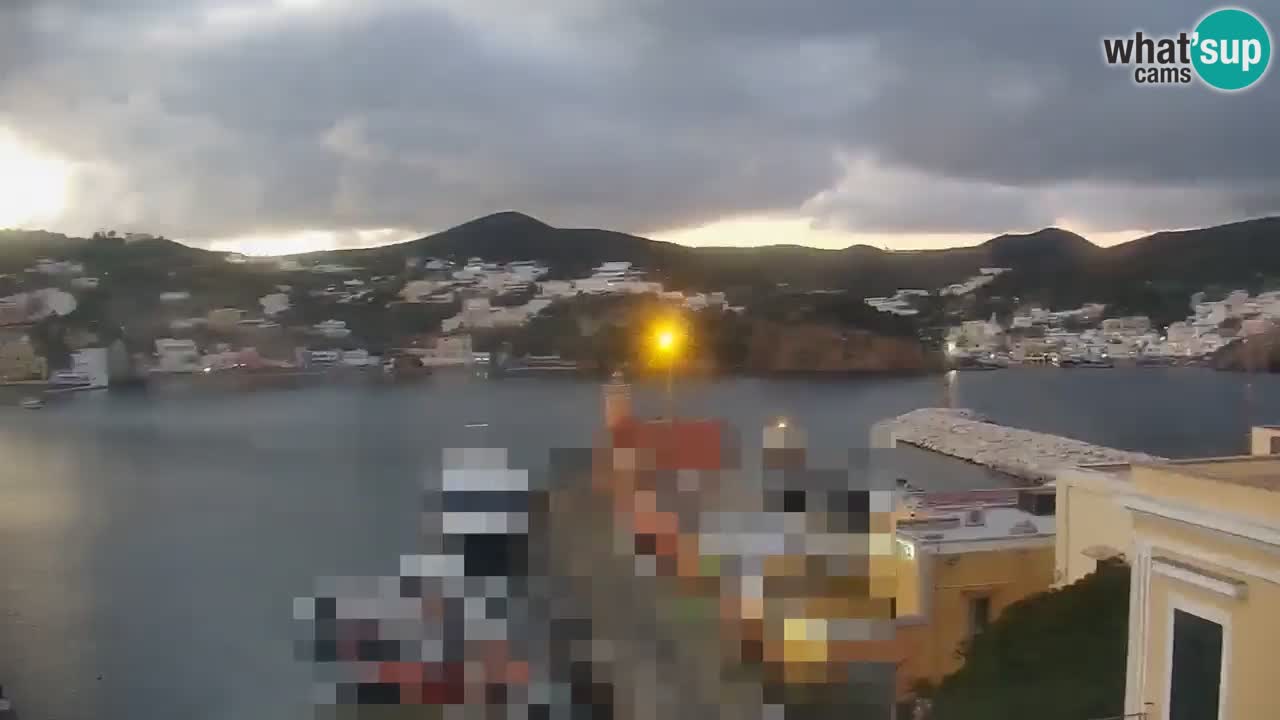 Otok Ponza kamera Pogled na pristanišče