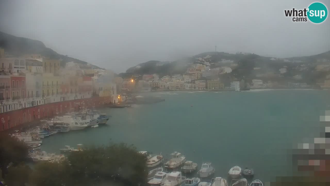 Otok Ponza web kamera Luka