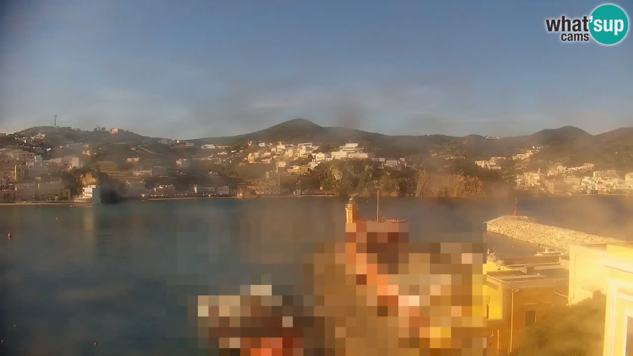 Otok Ponza web kamera Luka