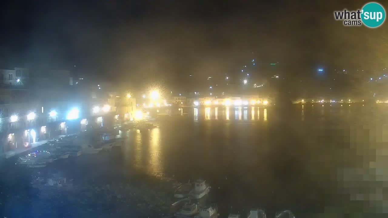 Otok Ponza web kamera Luka