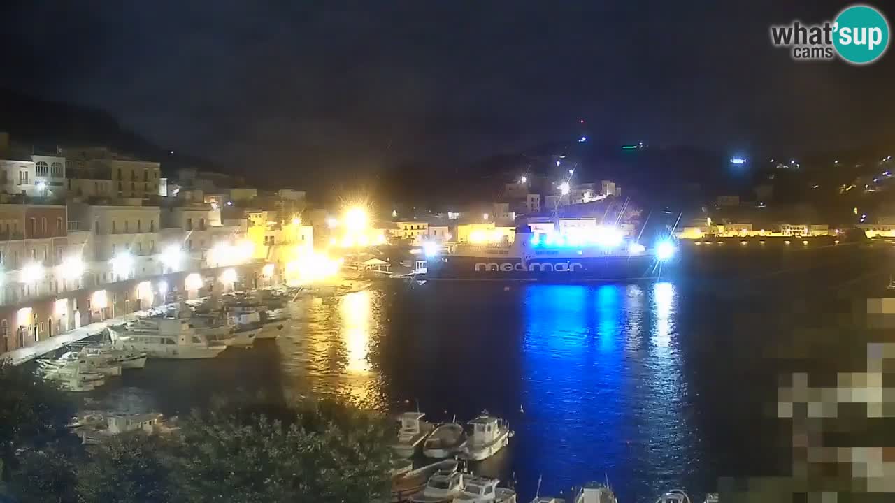 Island of Ponza livecam – the port webcam live