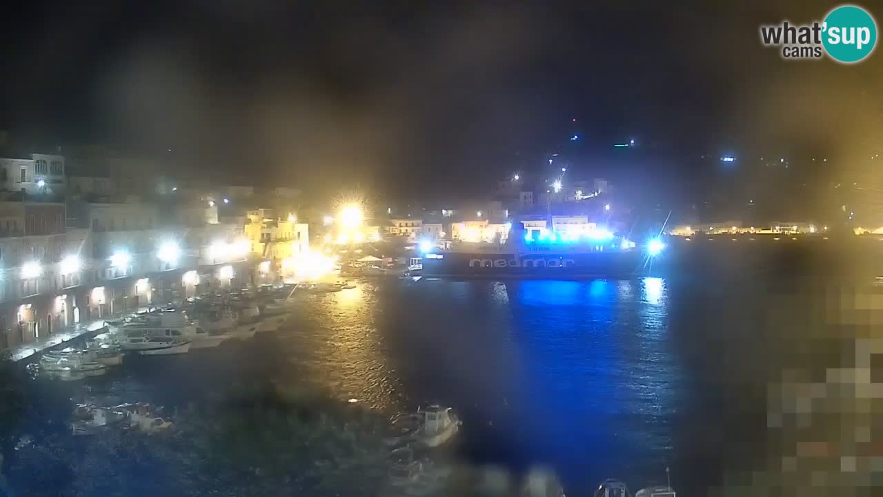Island of Ponza livecam – the port webcam live