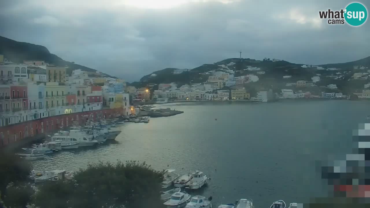 Island of Ponza livecam – the port webcam live