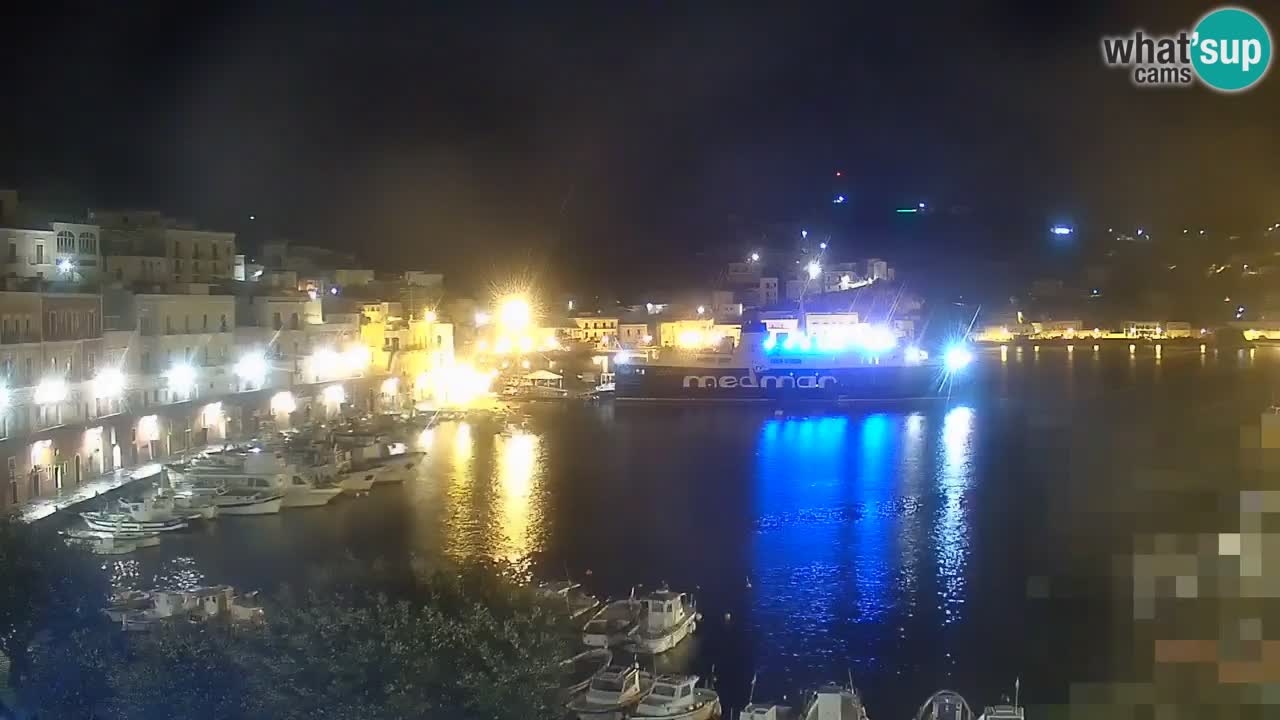 Otok Ponza web kamera Luka