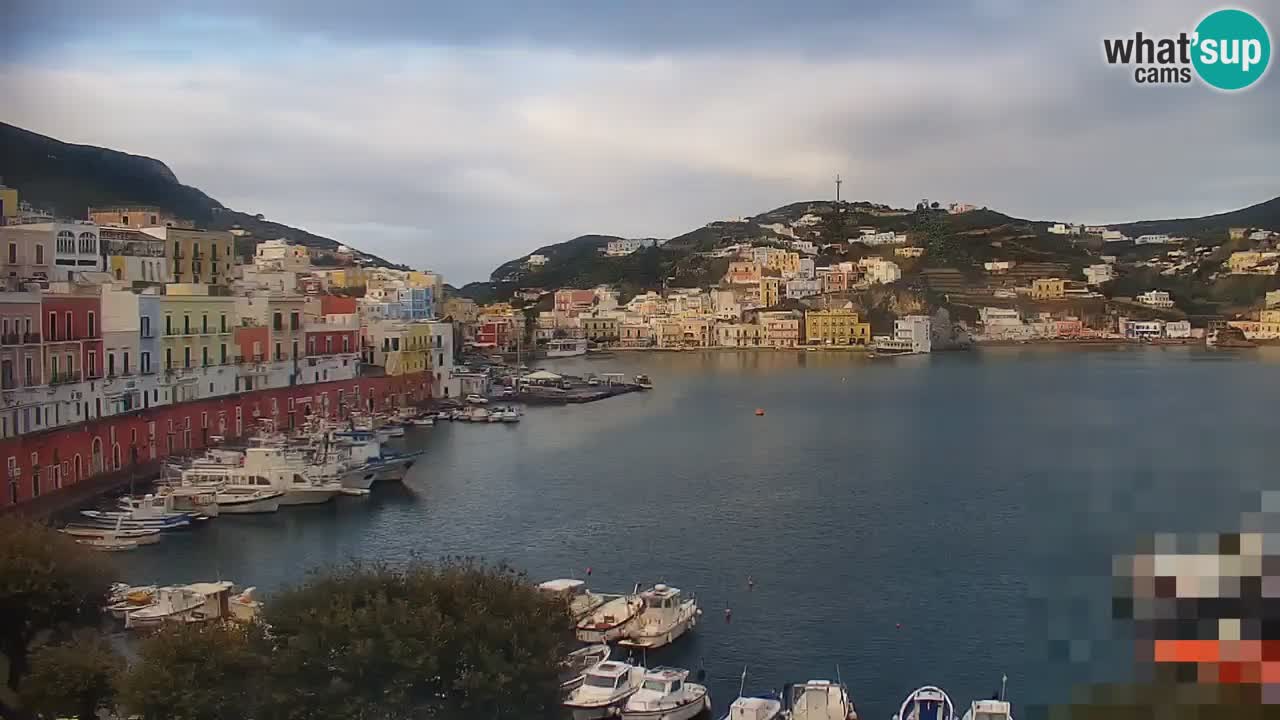 Otok Ponza web kamera Luka