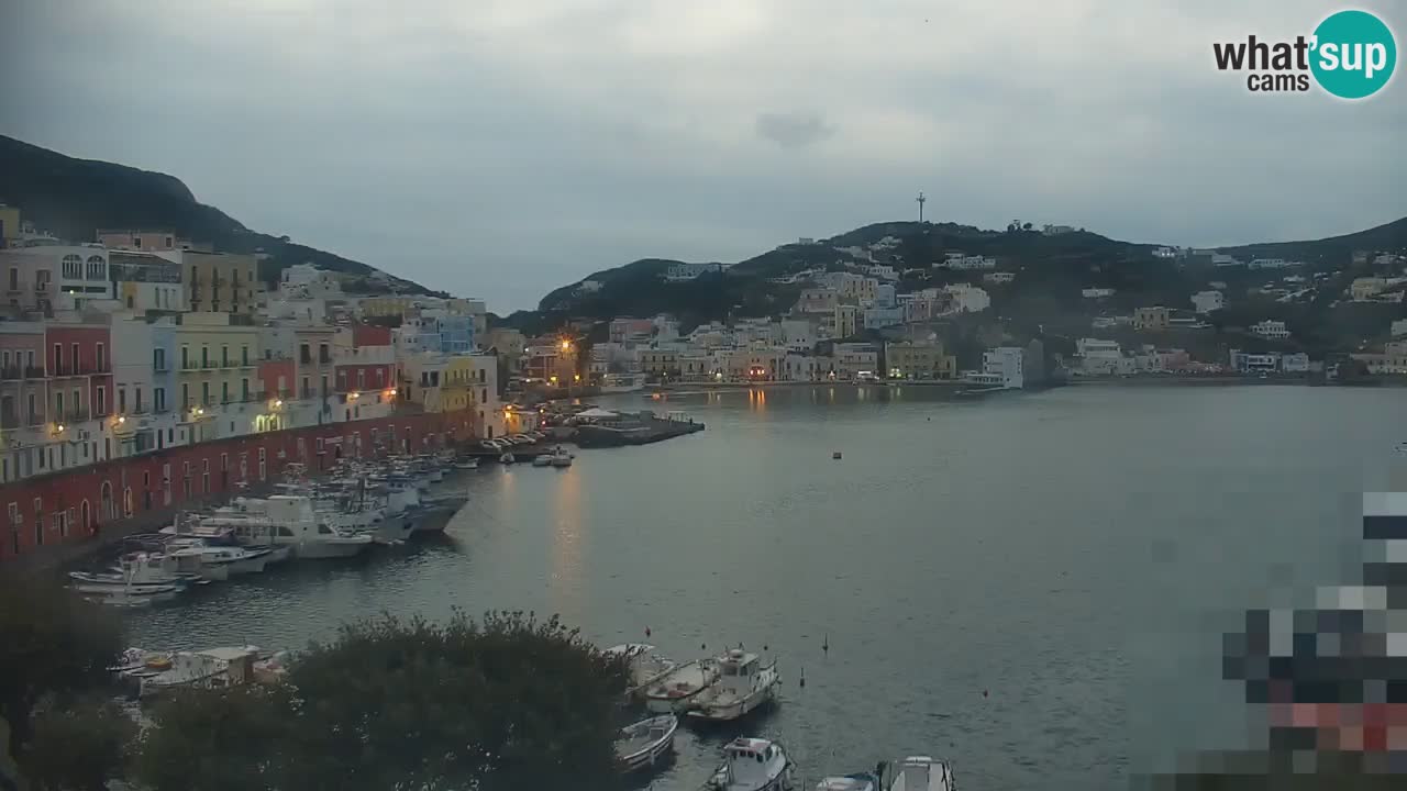 Island of Ponza livecam – the port webcam live
