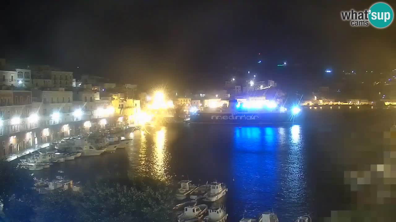 Island of Ponza livecam – the port webcam live