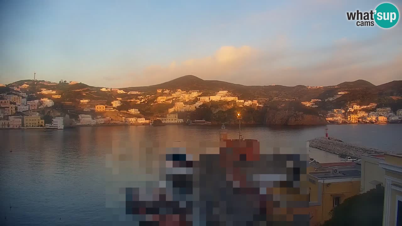 Otok Ponza web kamera Luka
