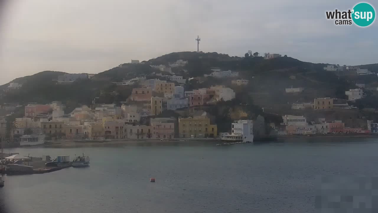Island of Ponza livecam – the port webcam live