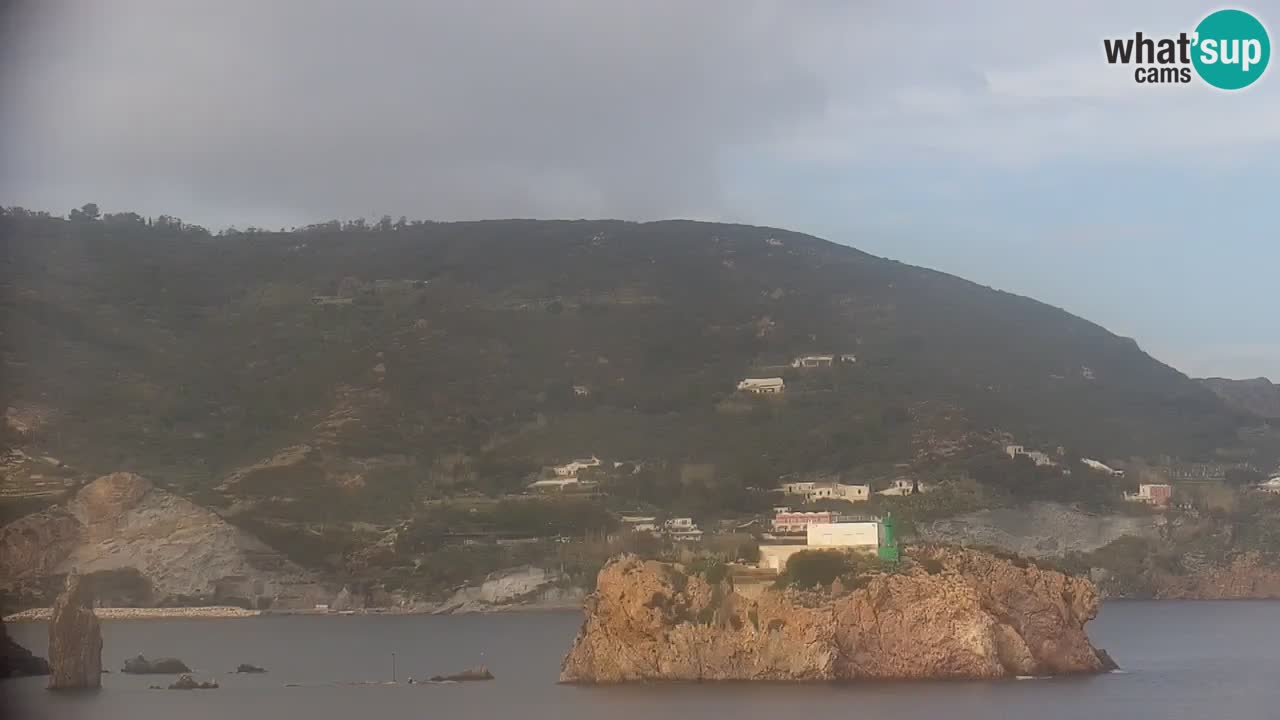 Island of Ponza livecam – the port webcam live