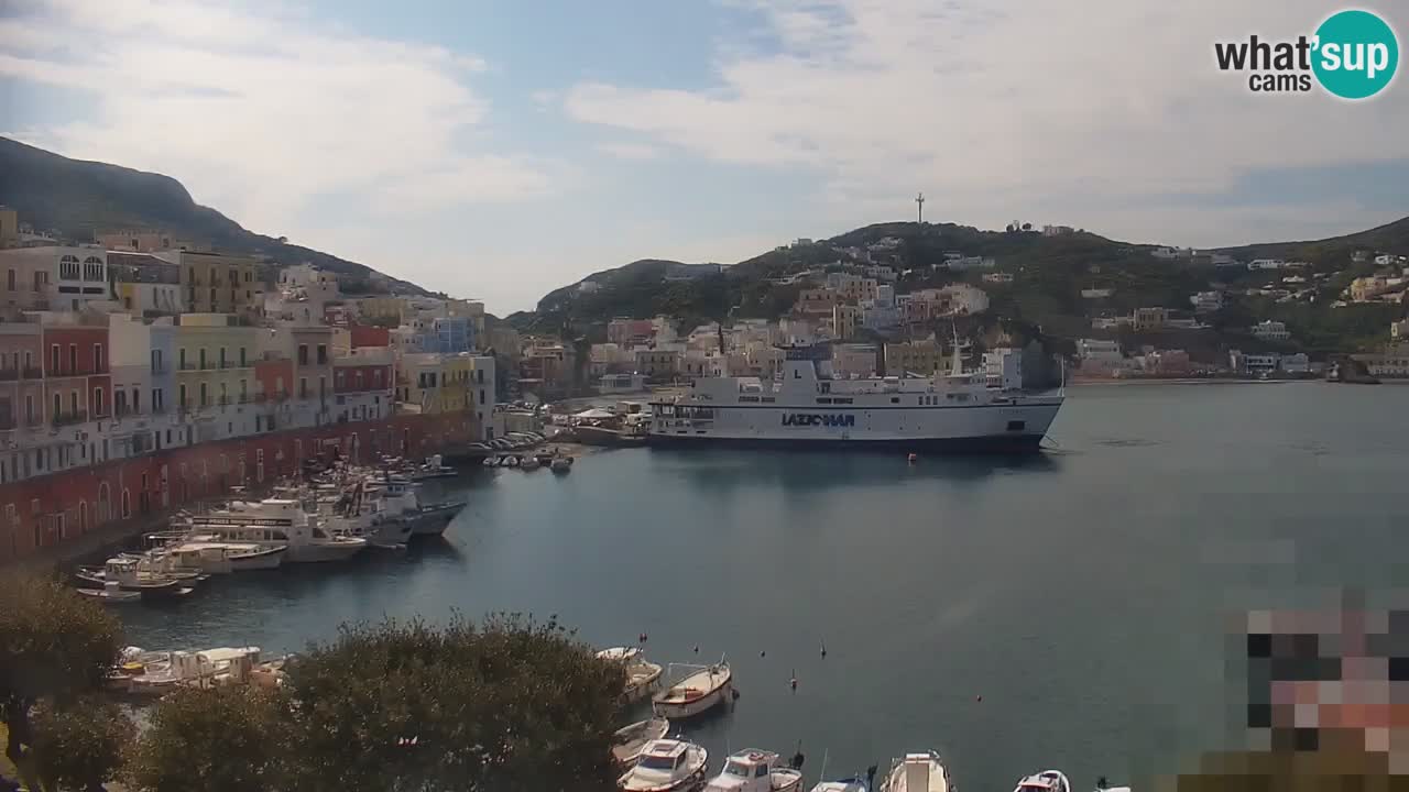 Island of Ponza livecam – the port webcam live
