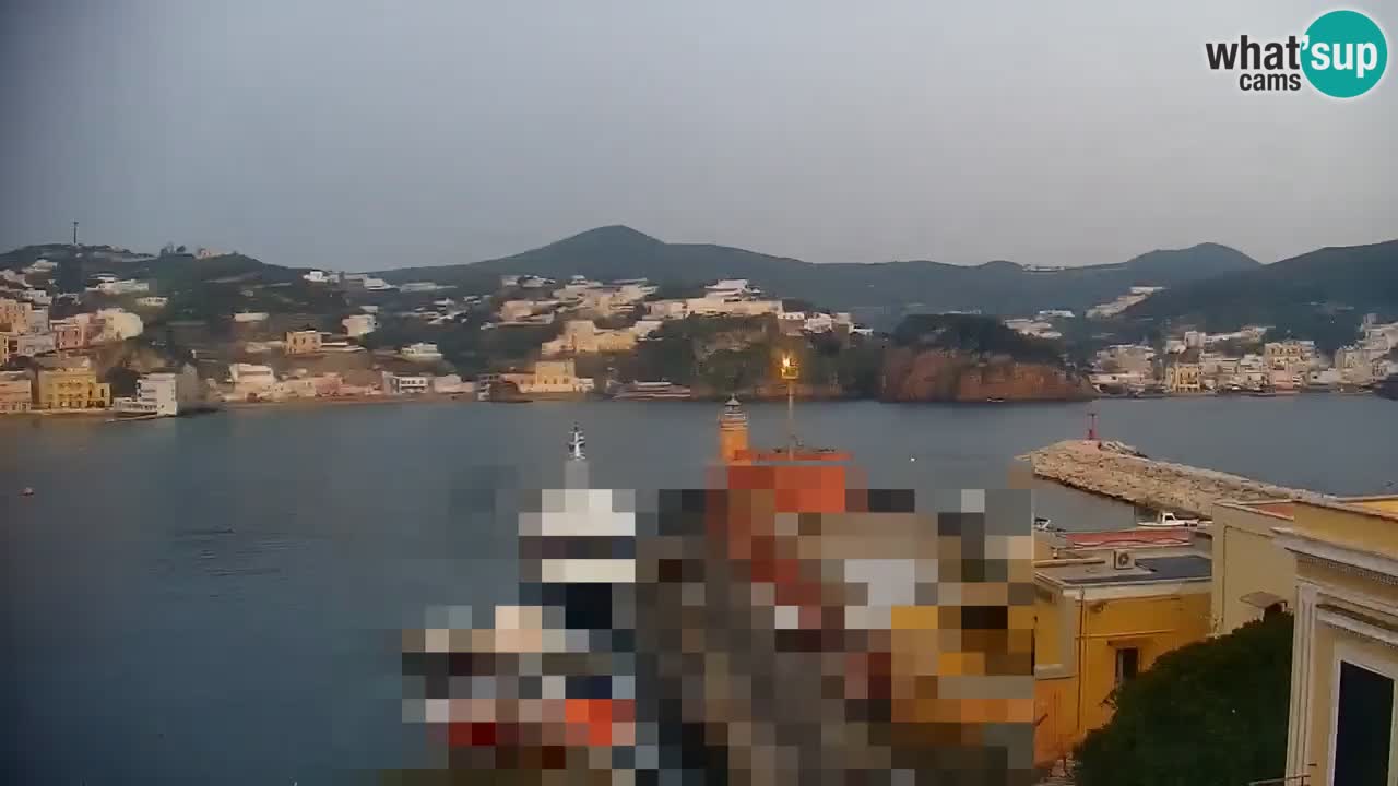 Otok Ponza kamera Pogled na pristanišče
