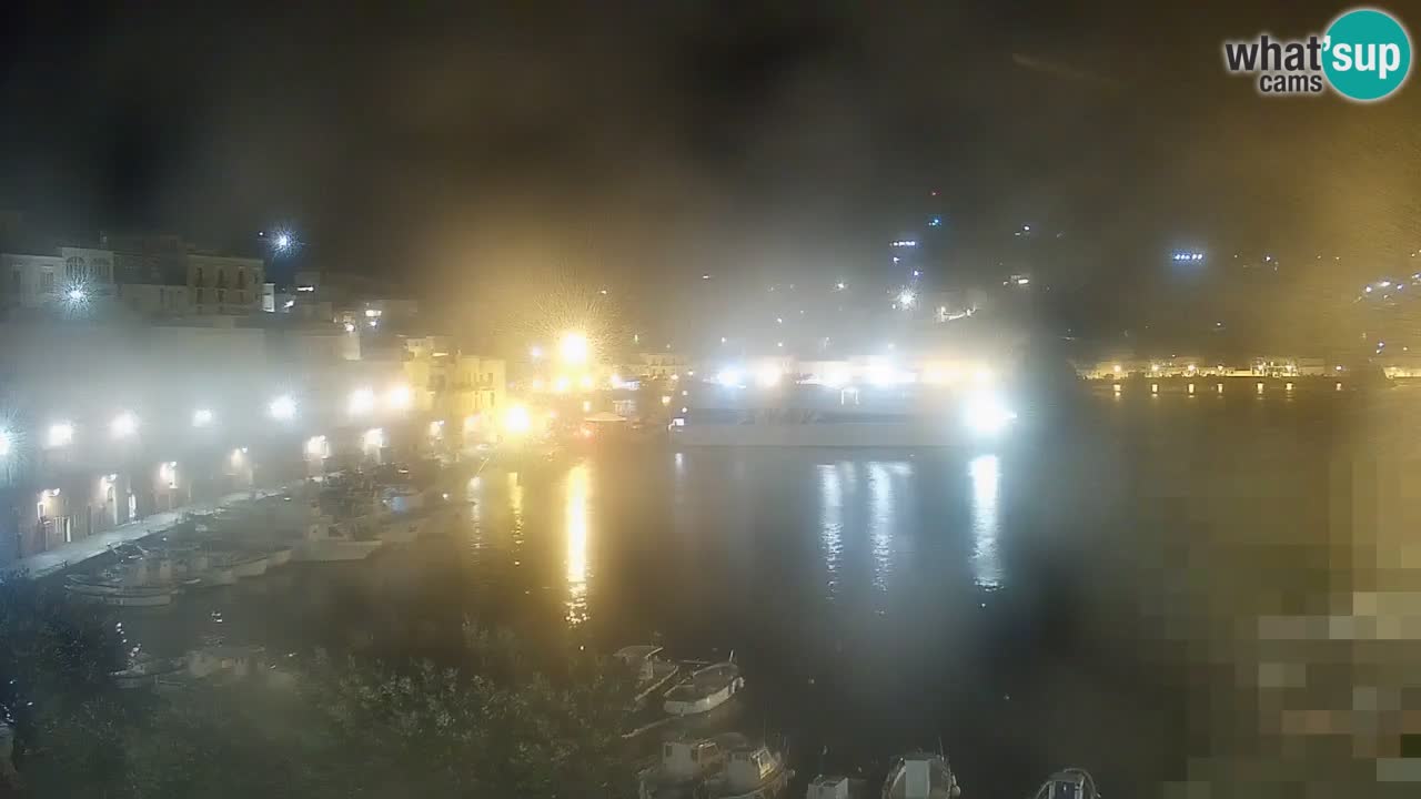 Island of Ponza livecam – the port webcam live