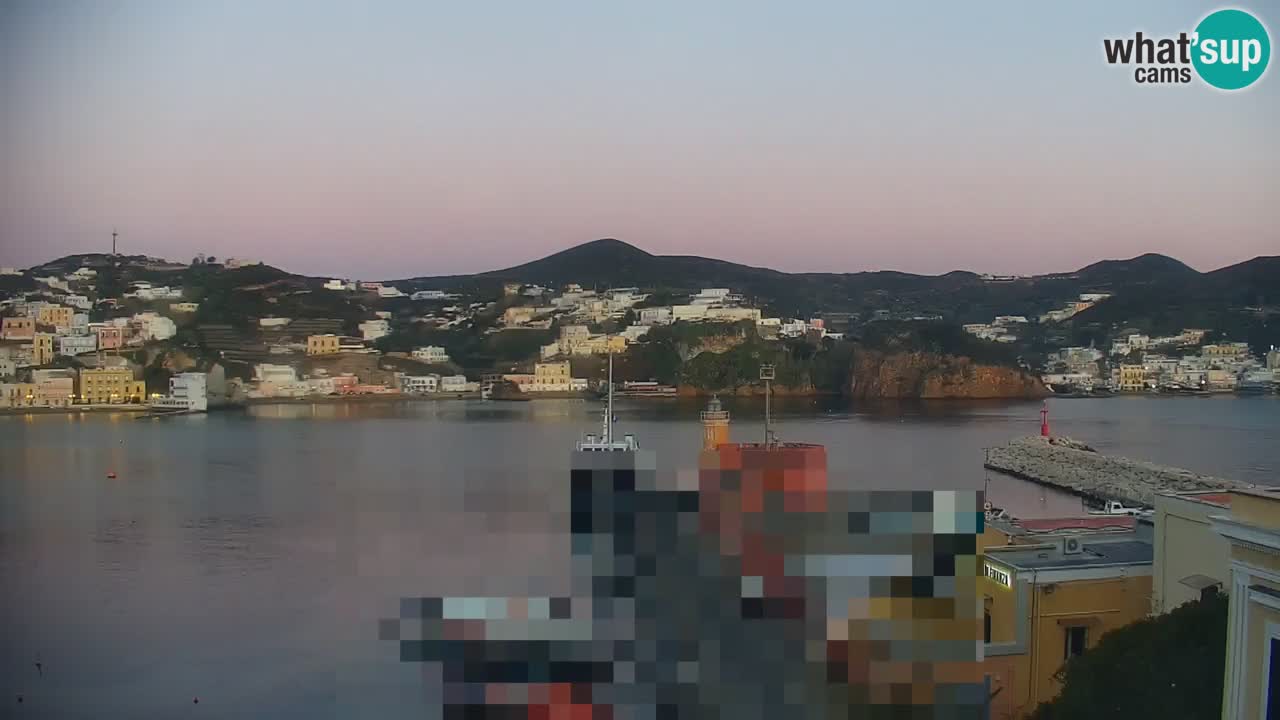 Insel Ponza webcam – Port