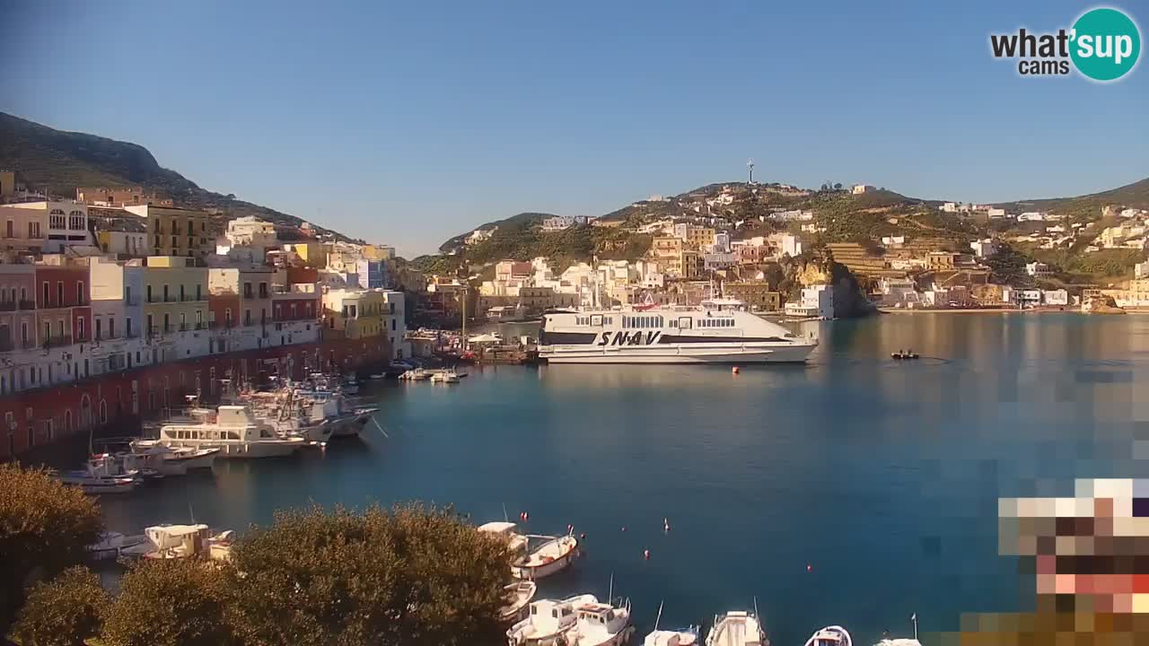 Island of Ponza livecam – the port webcam live