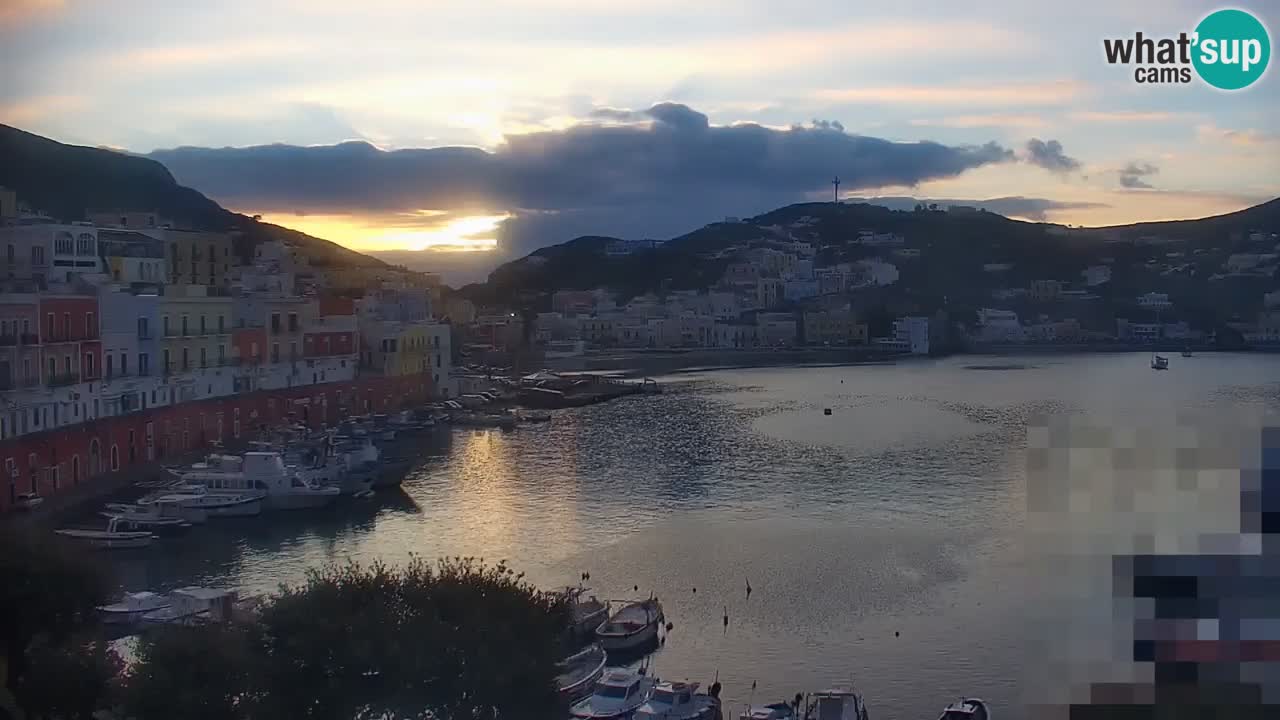 Insel Ponza webcam – Port