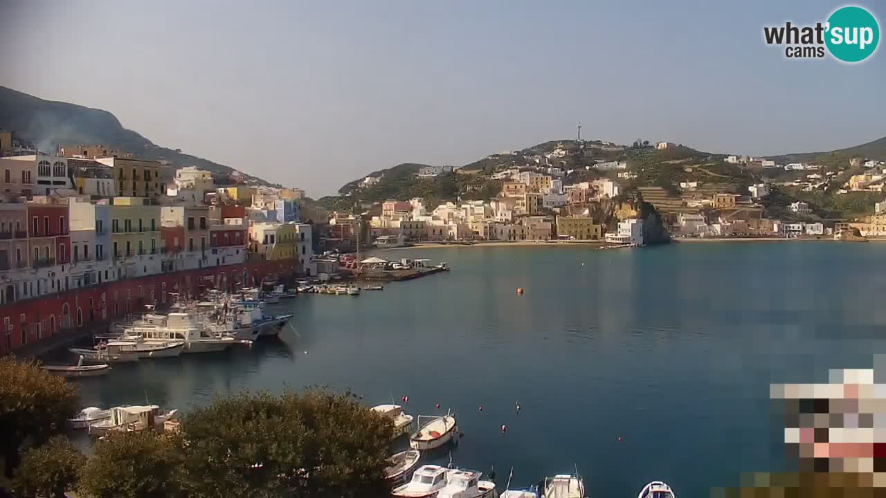 Island of Ponza livecam – the port webcam live
