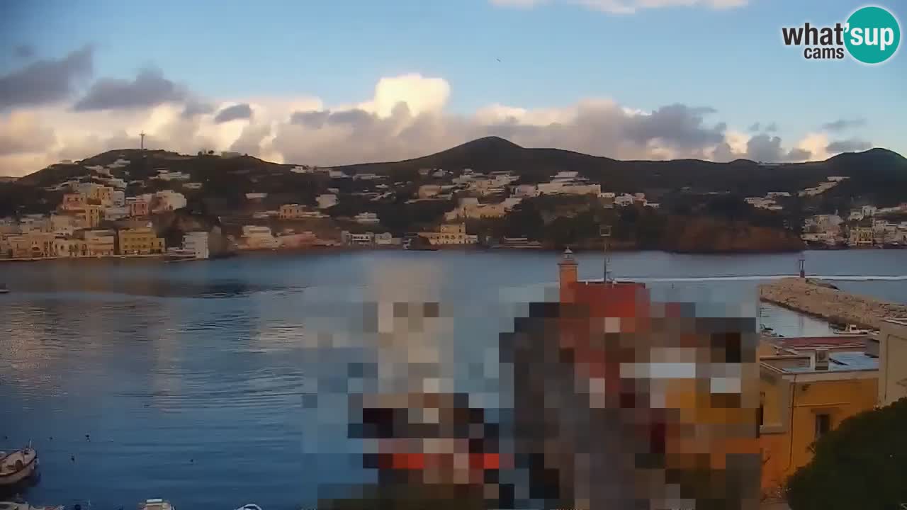 Insel Ponza webcam – Port