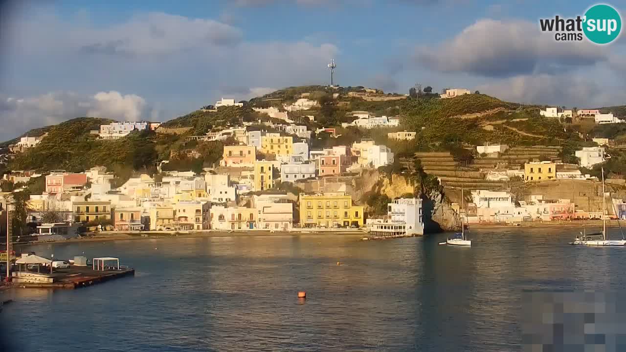 Otok Ponza web kamera Luka