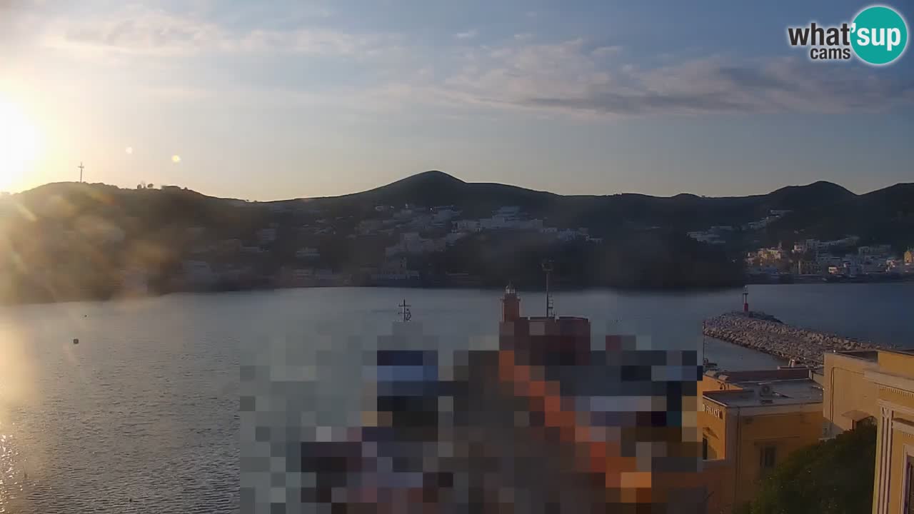 Otok Ponza web kamera Luka