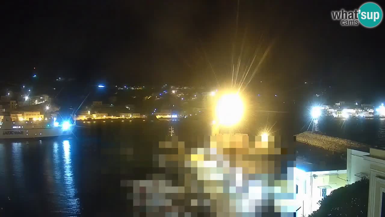 Island of Ponza livecam – the port webcam live