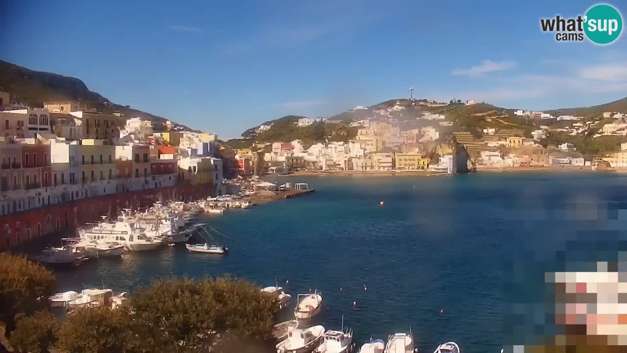 Island of Ponza livecam – the port webcam live
