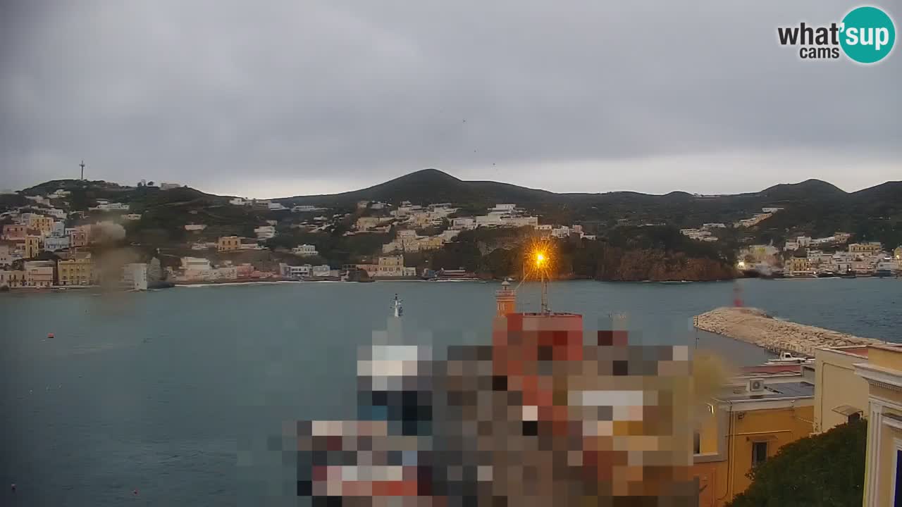 Island of Ponza livecam – the port webcam live
