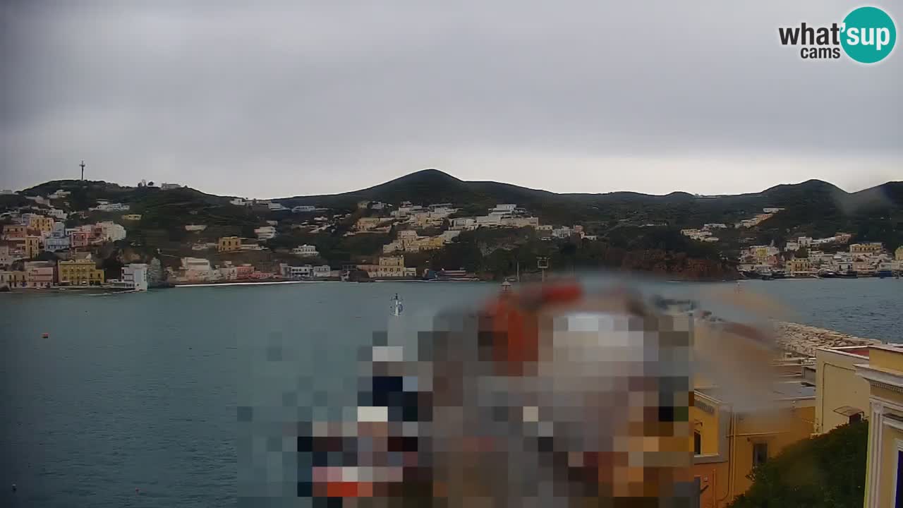 Otok Ponza web kamera Luka