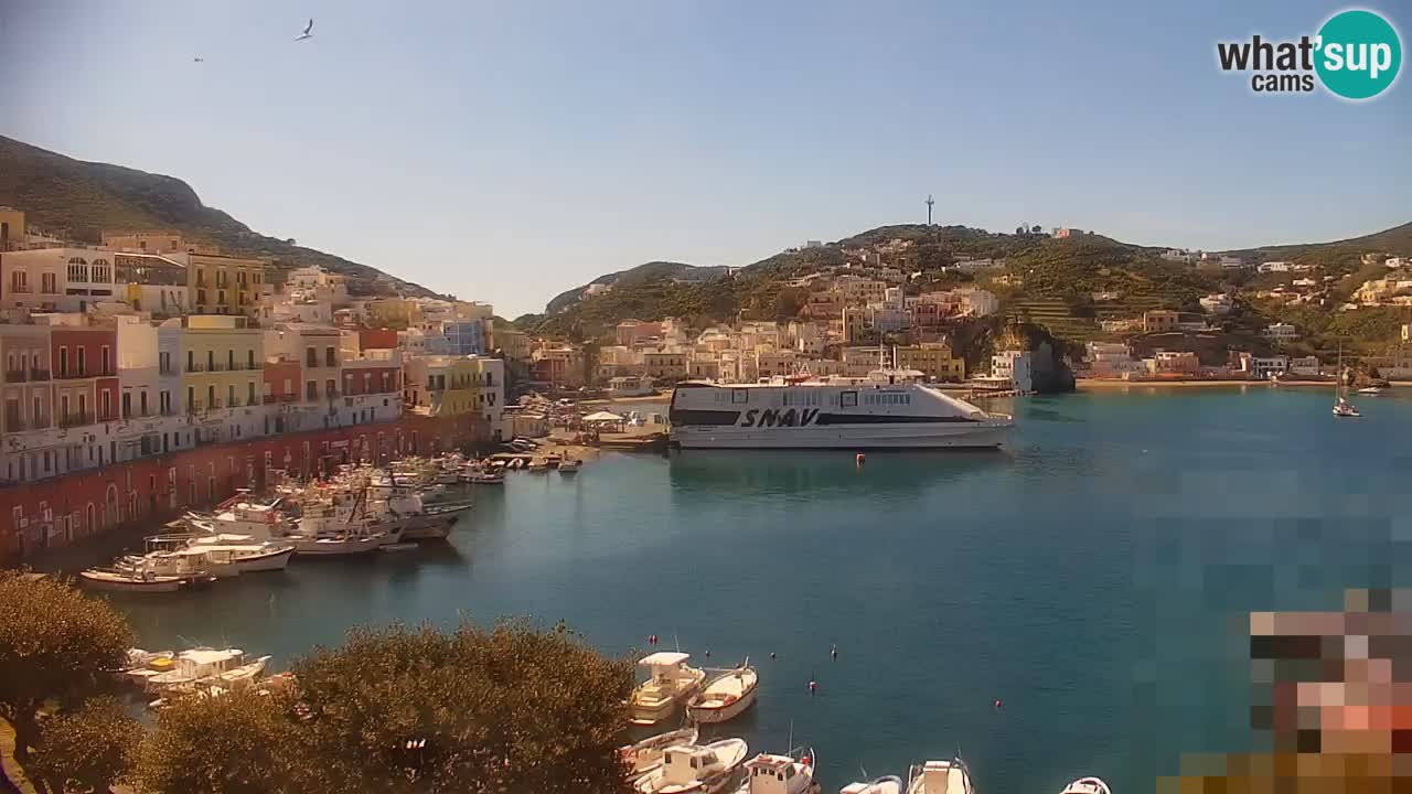 Otok Ponza web kamera Luka
