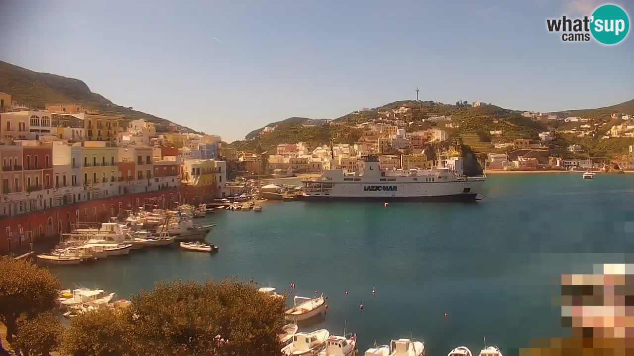 Island of Ponza livecam – the port webcam live