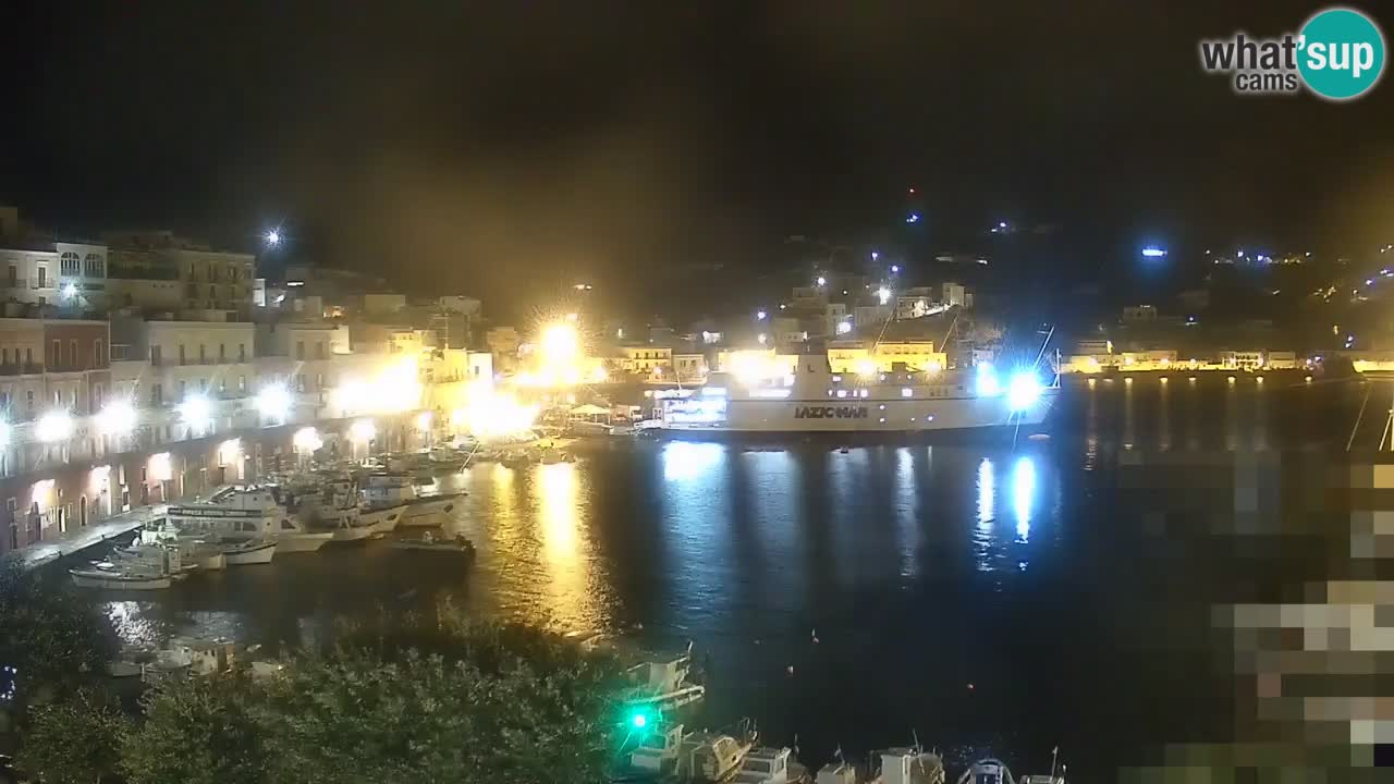 Island of Ponza livecam – the port webcam live