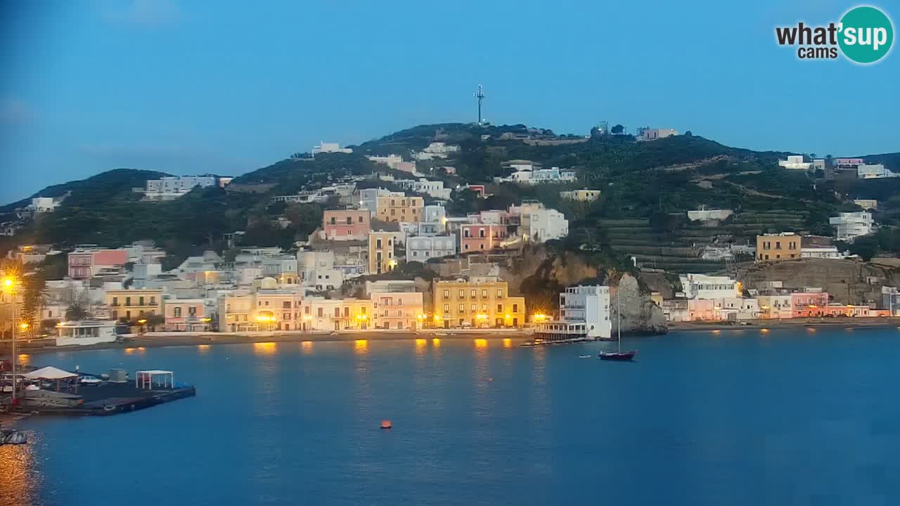 Insel Ponza webcam – Port