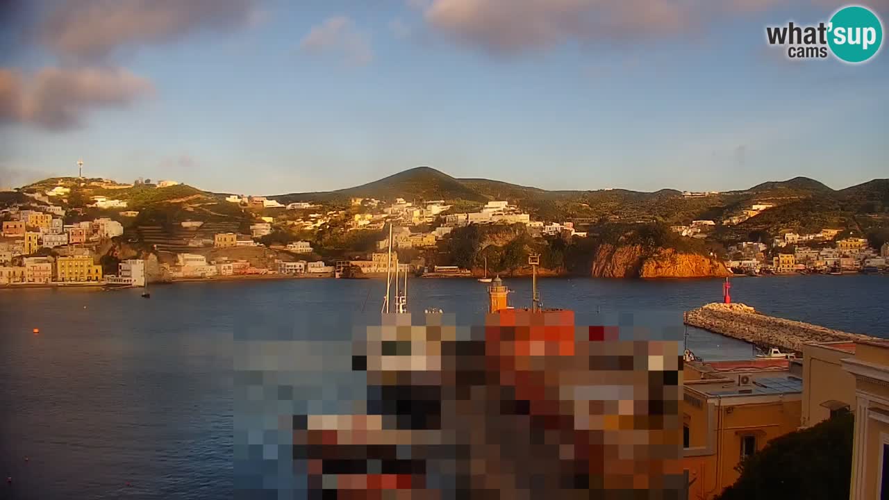 Island of Ponza livecam – the port webcam live
