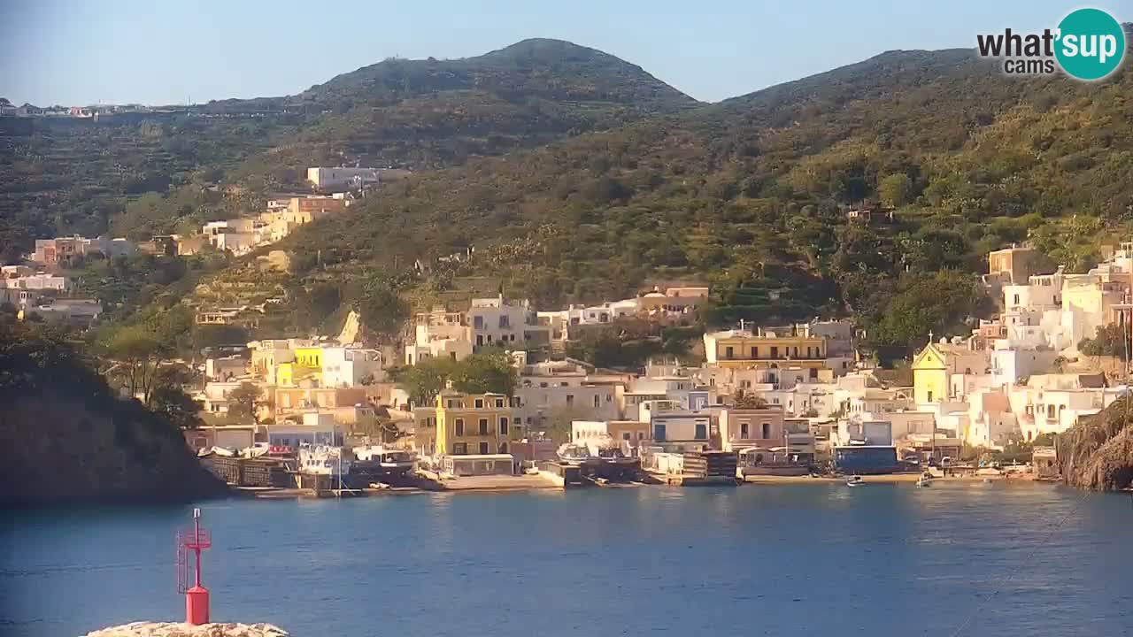 Island of Ponza livecam – the port webcam live