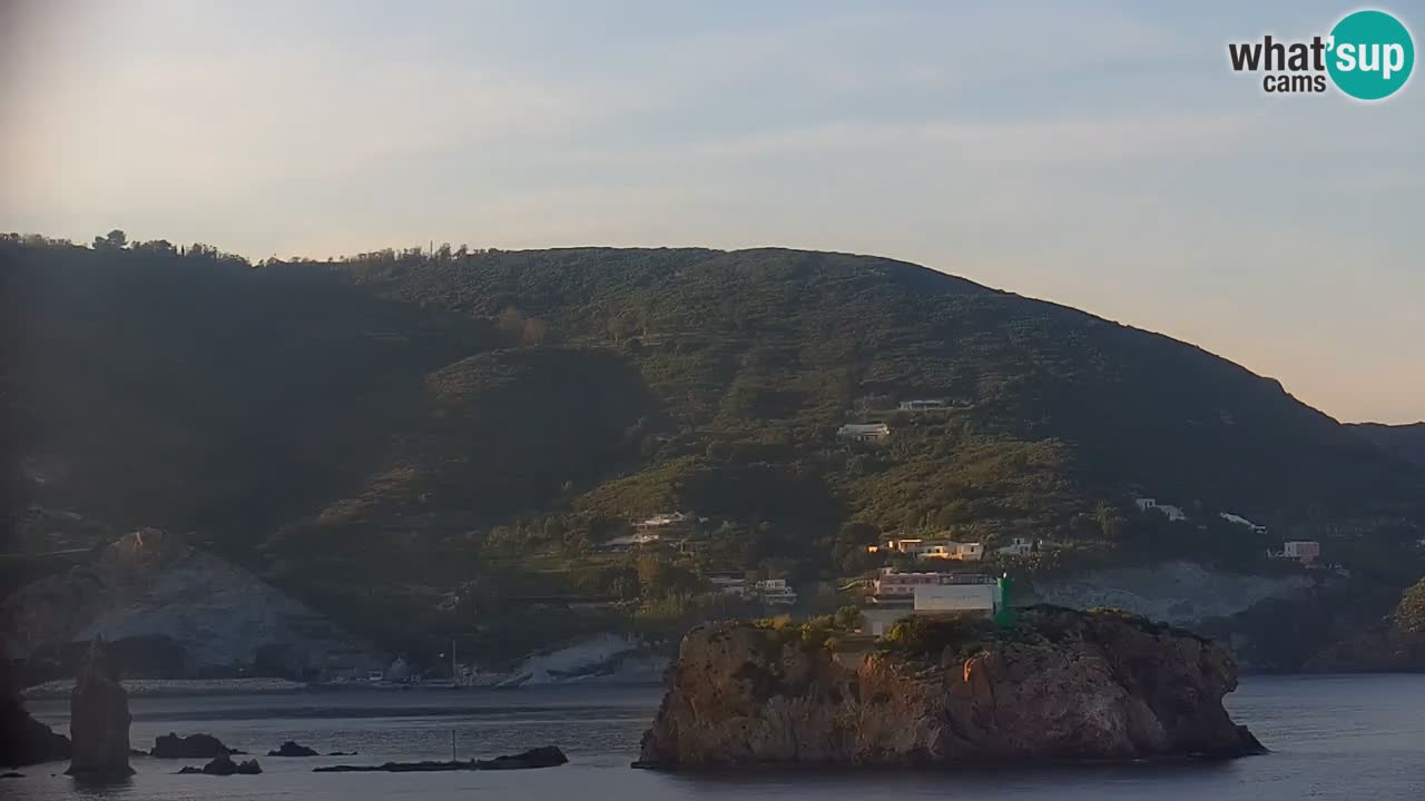 Island of Ponza livecam – the port webcam live