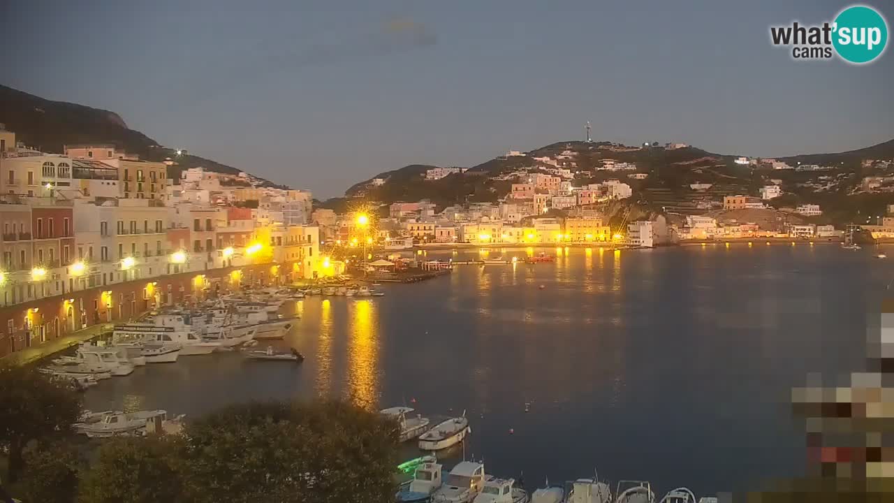 Otok Ponza web kamera Luka