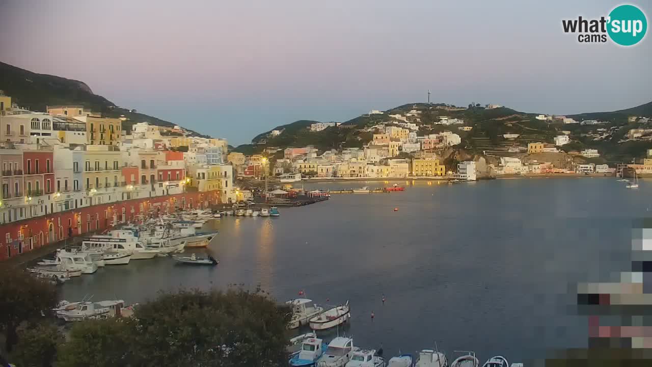 Otok Ponza web kamera Luka