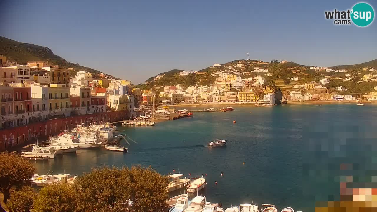 Island of Ponza livecam – the port webcam live